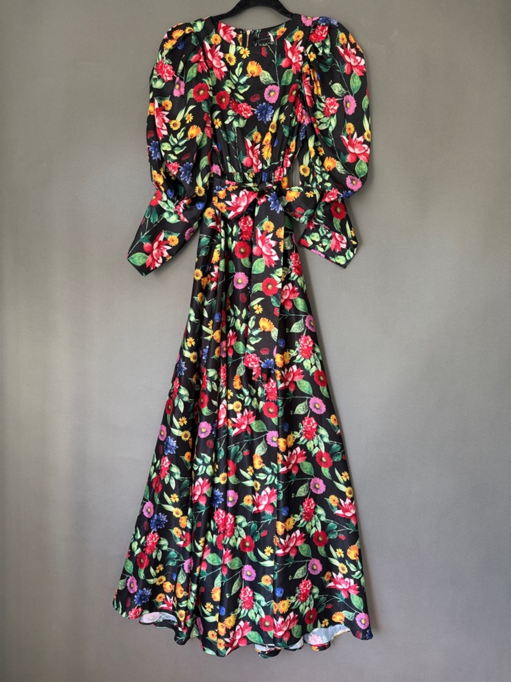 Black Floral Puff-Sleeve Maxi Dress with Tie Waist